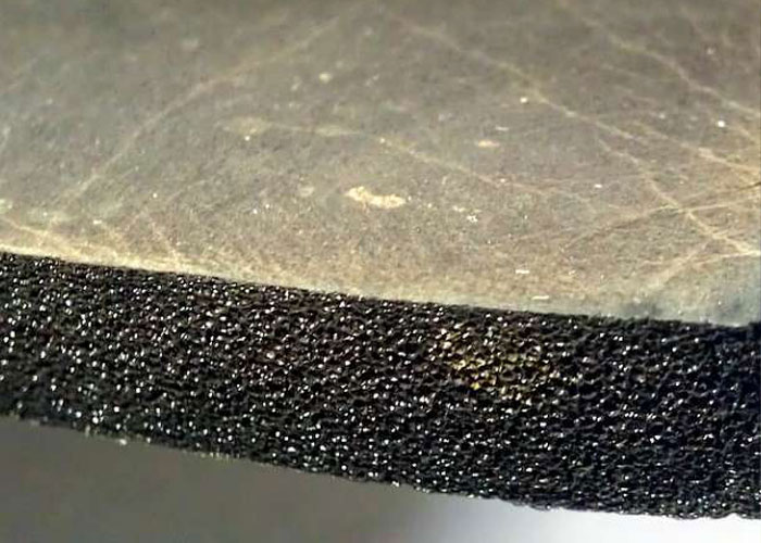 plastina-rez-poristaya-2